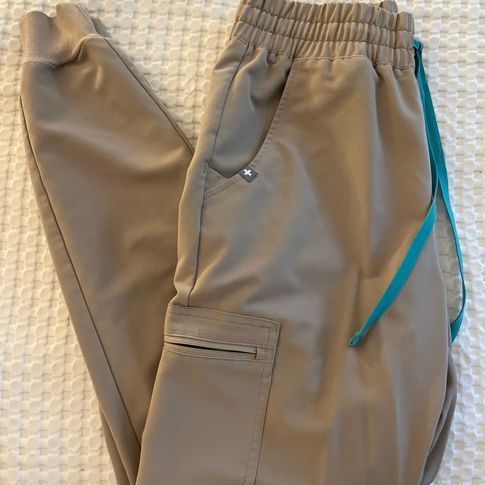Figs Boulder HW Zamora XS